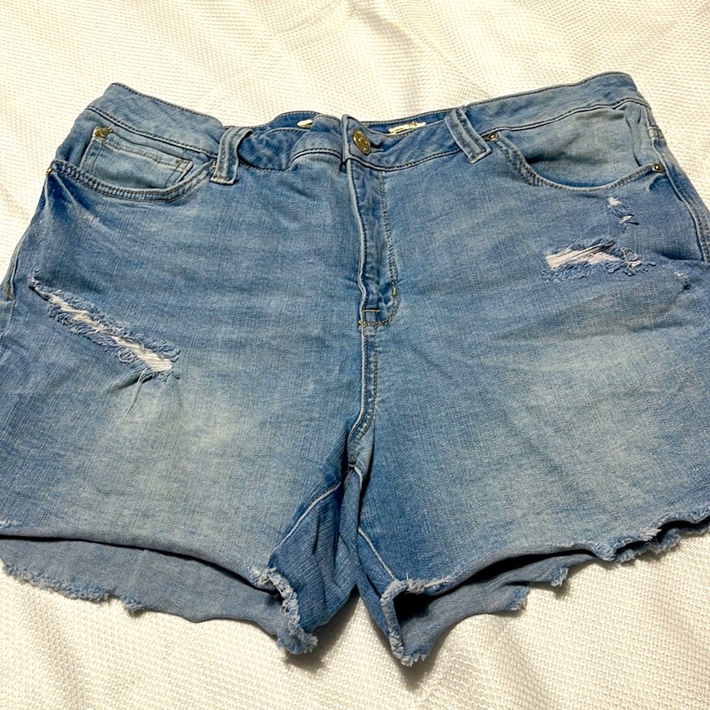 Seven7 Shorts